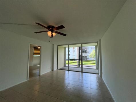 117 Royal Park Drive Oakland Park FL 33309