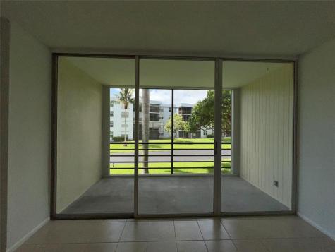 117 Royal Park Drive Oakland Park FL 33309