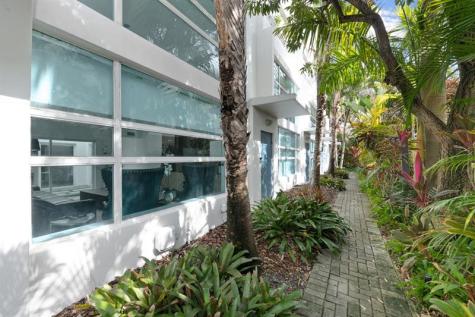 910 NE 16th Terrace Fort Lauderdale FL 33304