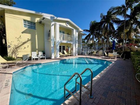 2660 NE 8th Avenue Wilton Manors FL 33334