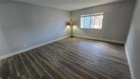 8900 SW 20th Place Davie FL 33324