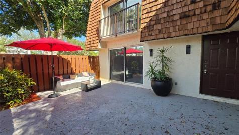 8900 SW 20th Place Davie FL 33324