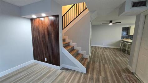 8900 SW 20th Place Davie FL 33324