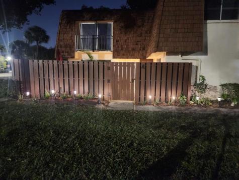 8900 SW 20th Place Davie FL 33324