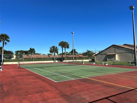 822 Sky Pine Way Greenacres FL 33415