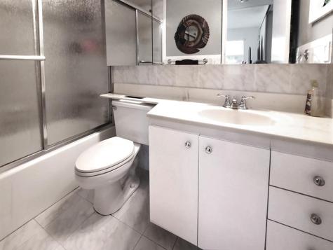 Pembroke Pines FL 33025