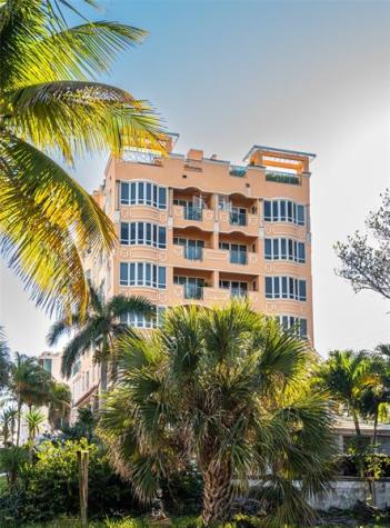3236 NE 5th Street Pompano Beach FL 33062