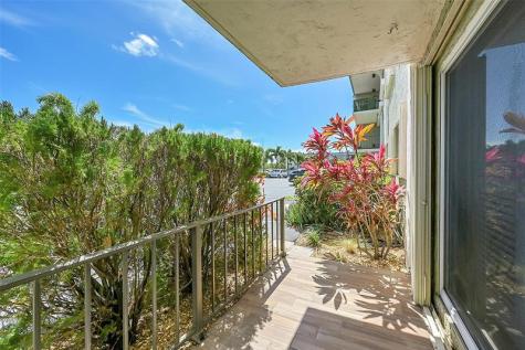 3002 NE 5th Terrace Wilton Manors FL 33334