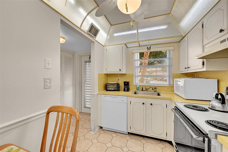 9261 Sunrise Lakes Boulevard Sunrise FL 33322