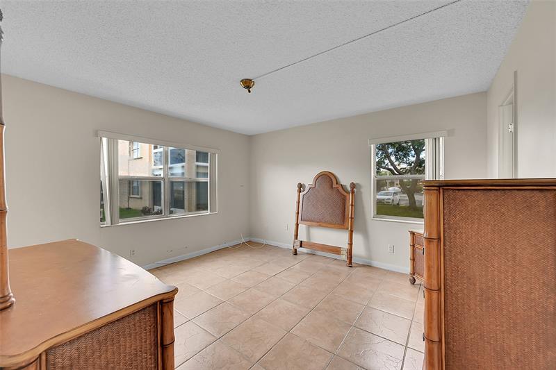 9261 Sunrise Lakes Boulevard Sunrise FL 33322