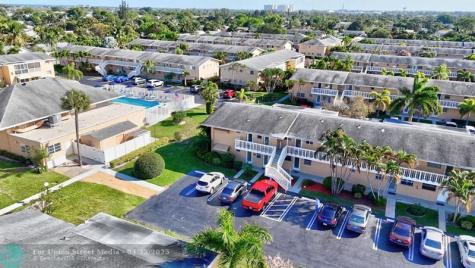 2164 NE 1st Way Boynton Beach FL 33435