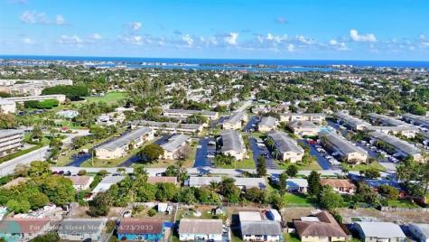 2164 NE 1st Way Boynton Beach FL 33435