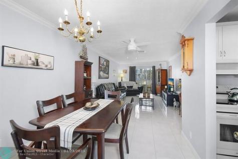 2164 NE 1st Way Boynton Beach FL 33435