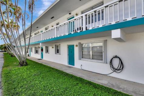 640 NE 6th Court Boynton Beach FL 33435