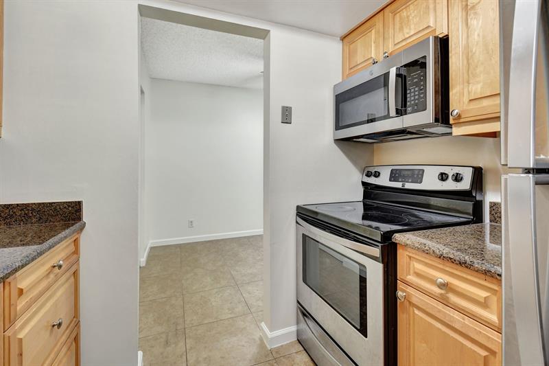 640 NE 6th Court Boynton Beach FL 33435