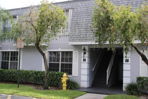 432 NW 70 Avenue Plantation FL 33317