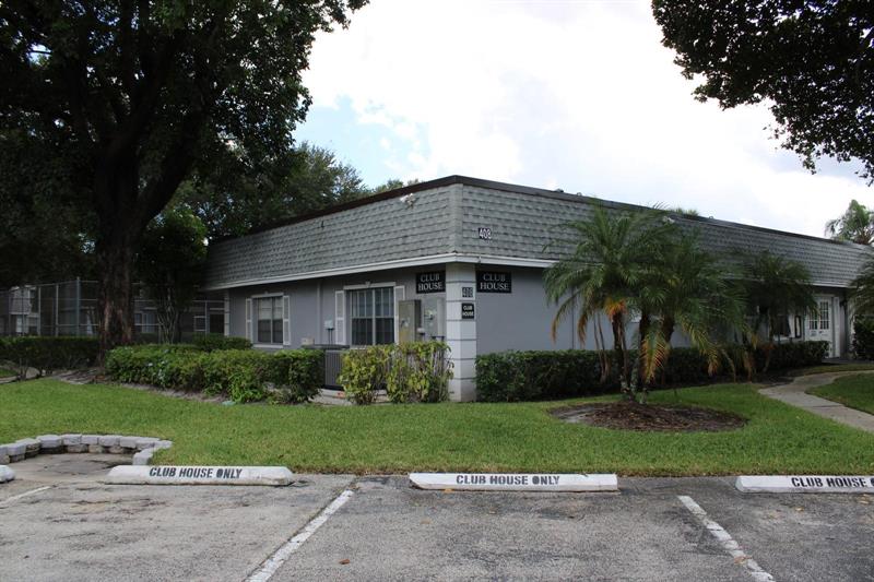 432 NW 70 Avenue Plantation FL 33317