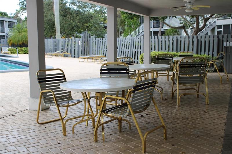 432 NW 70 Avenue Plantation FL 33317