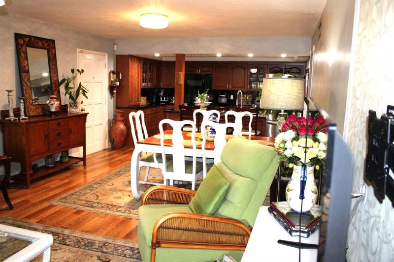 432 NW 70 Avenue Plantation FL 33317