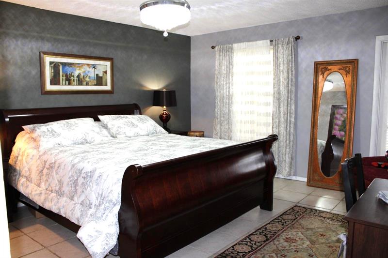 432 NW 70 Avenue Plantation FL 33317