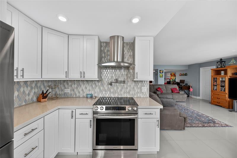 1010 S Ocean Boulevard Pompano Beach FL 33062