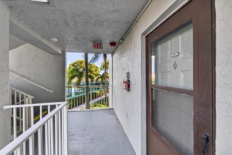 2222 N Cypress Bend Drive Pompano Beach FL 33069