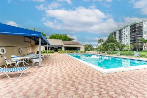 2222 N Cypress Bend Drive Pompano Beach FL 33069