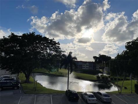 8962 S Hollybrook Boulevard Pembroke Pines FL 33025