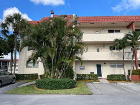 8962 S Hollybrook Boulevard Pembroke Pines FL 33025