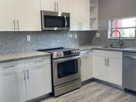 8962 S Hollybrook Boulevard Pembroke Pines FL 33025