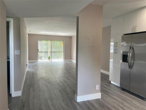 8962 S Hollybrook Boulevard Pembroke Pines FL 33025