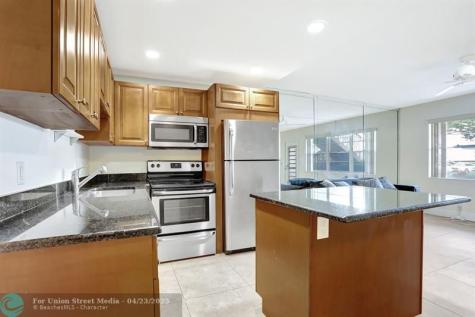 275 Markham M Deerfield Beach FL 33442