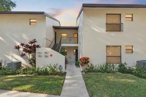 4467 Carambola Circle Pompano Beach FL 33066