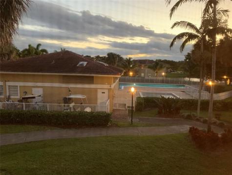 10038 Twin Lakes Dr, #6K Coral Springs FL 33071