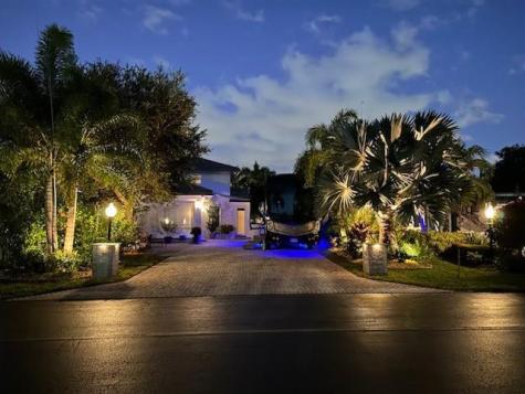 397 Sundial Circle Margate FL 33068