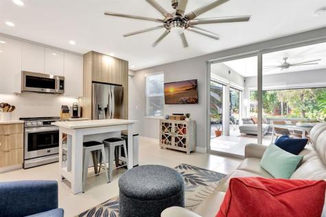 397 Sundial Circle Margate FL 33068