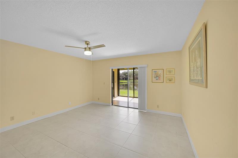 8252 Springlake Drive Boca Raton FL 33496