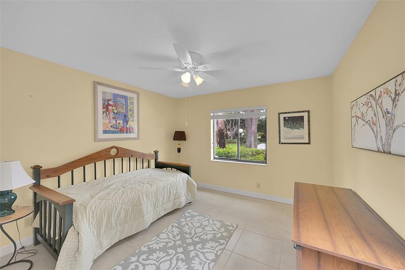 8252 Springlake Drive Boca Raton FL 33496