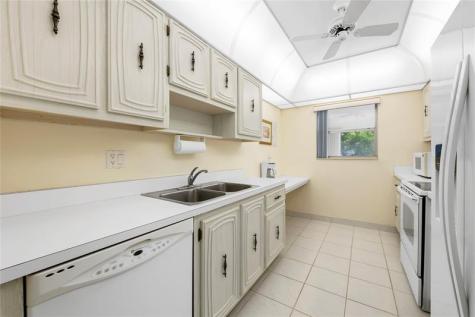 2460 SW 22nd Avenue Delray Beach FL 33445