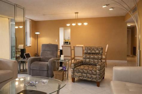 4330 Hillcrest Drive Hollywood FL 33021