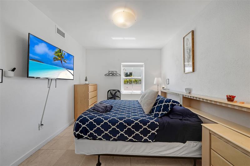 1100 Collins Avenue Miami Beach FL 33139