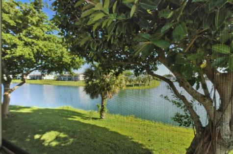 61 Somerset C West Palm Beach FL 33417