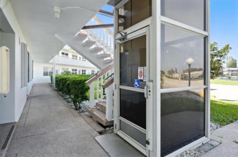 61 Somerset C West Palm Beach FL 33417