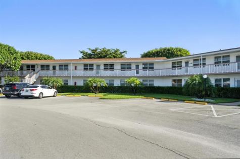 61 Somerset C West Palm Beach FL 33417