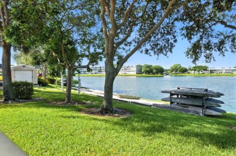 61 Somerset C West Palm Beach FL 33417