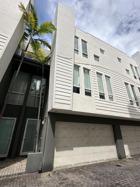 723 SE 16th Court Fort Lauderdale FL 33316