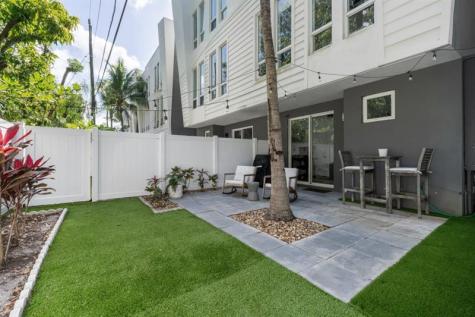 723 SE 16th Court Fort Lauderdale FL 33316