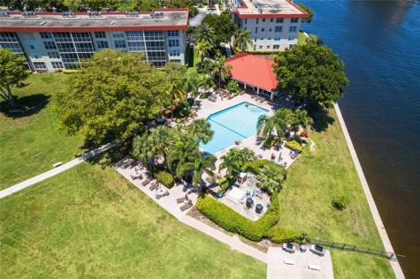 3150 NE 48th Court Lighthouse Point FL 33064