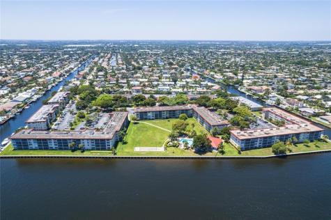 3150 NE 48th Court Lighthouse Point FL 33064