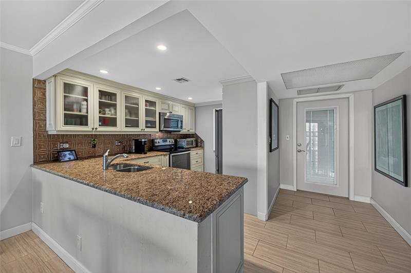 3150 NE 48th Court Lighthouse Point FL 33064